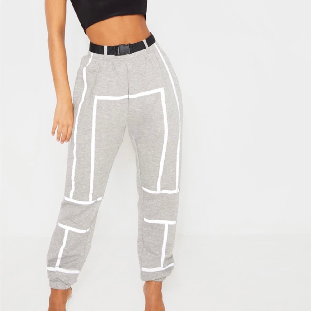 NWT Pretty Little Thing Belted Reflective Joggers
